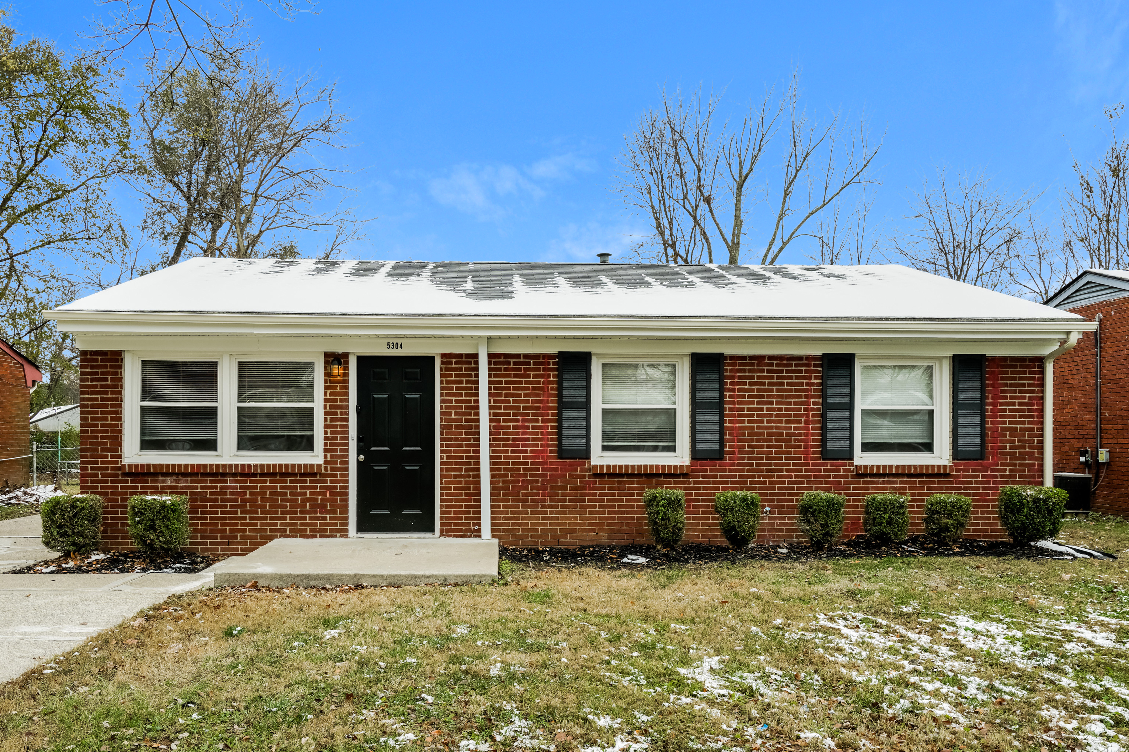 5304 Rural Way Louisville, KY 40218